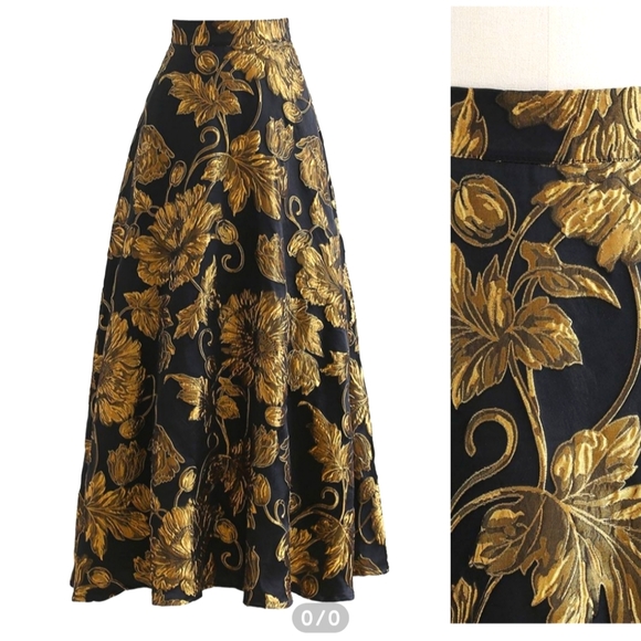 Chicwish Dresses & Skirts - NWT! Gold Floral Skirt Size M